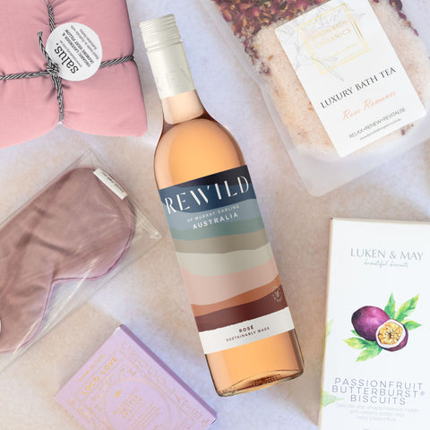Pamper Hamper with rose wine