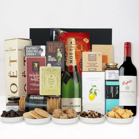 Moet Champagne & Red Wine Hamper