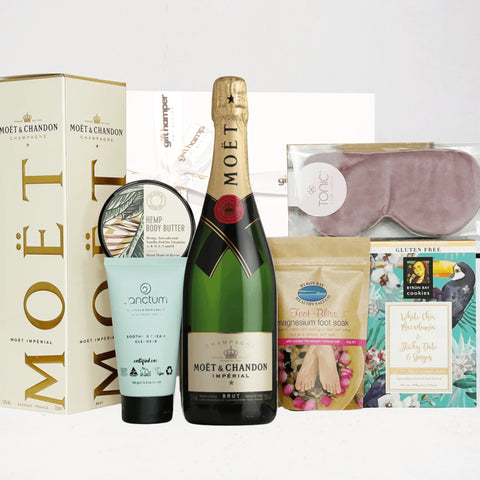Moët Champagne & Pamper Gift